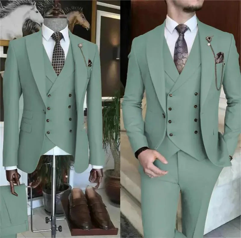 Fashion New Men's Formal Business/Wedding Groom Suits Solid 3 Pieces Men Suits Peak Lapel Single Breasted Blazer Vest Trousers