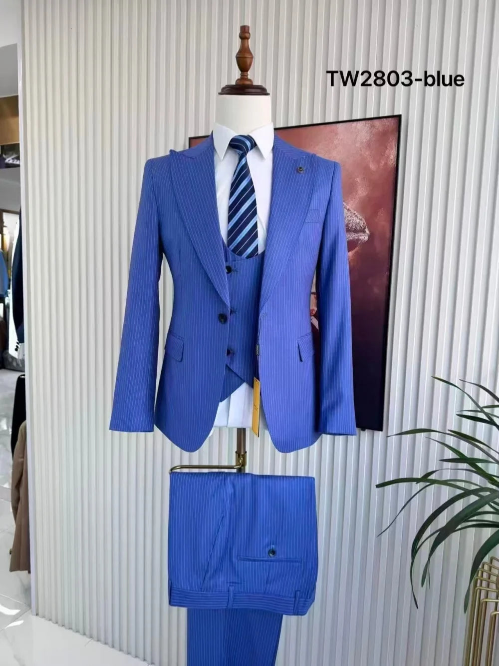 Men's Blue Striped Suits 3 Pieces Host Costumes Classic Formal Slim Fit Tuxedo Business Outfit Elegant Man Jacket Vest Pants Set