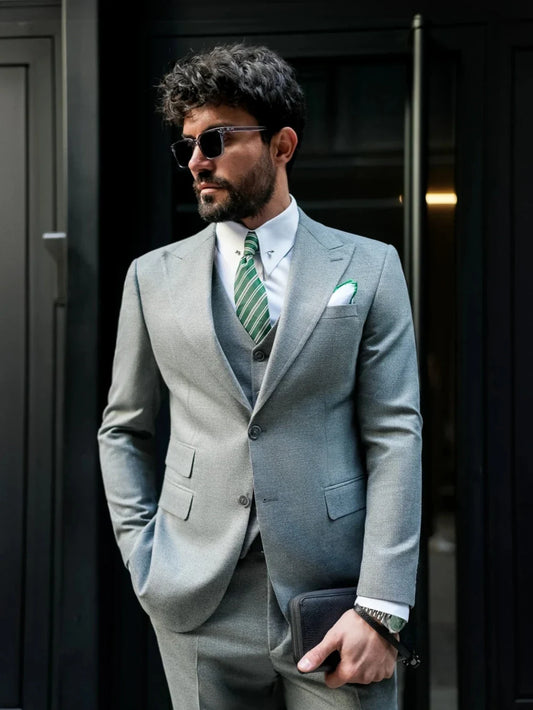 Formal Grey Business Suit Set For Men Classic Elegant Men's Slim Fit Dresswear Suits Important Occasions New Customized Tuxedo