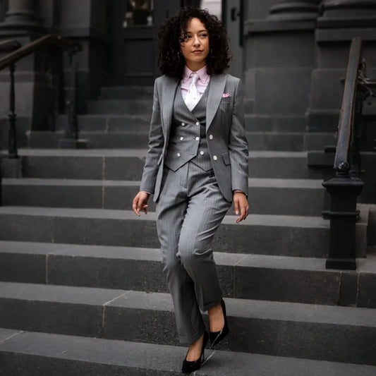 Elegant Women Gray Pinstripe Suit Single Breasted Slim Fit Jacket Vest Pants 3Pic Office Powerful Set Formal Dinner Party Outfit