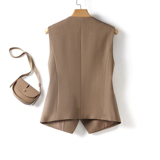 Light Coffee Color Single Breasted Short V-Neck Sleeveless Suit Vest for Women in Spring and Autumn, Layered Suit Vest Top