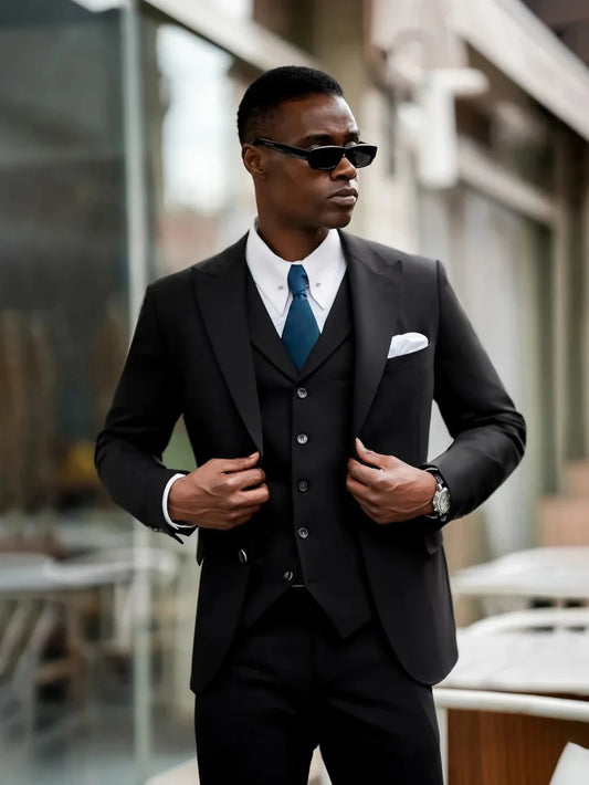 Black Men's Formal Business Suit Set Stylish Classic Peak Lapel Suits 3 Pieces Blazer Vest Pants Wedding Party Tuxedo Customized