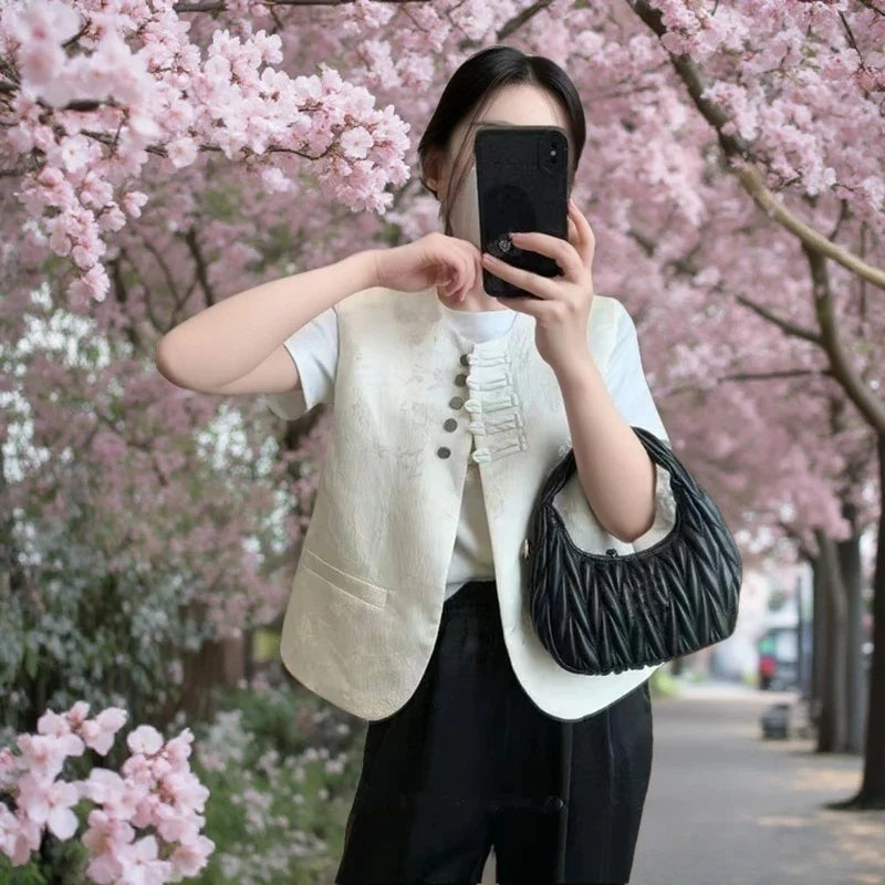 New Chinese Style Buckle Vest Coat For Women New Spring Autumn O-Neck Embroidery Sleeveless Jacket Fashion Jacquard Waistcoat