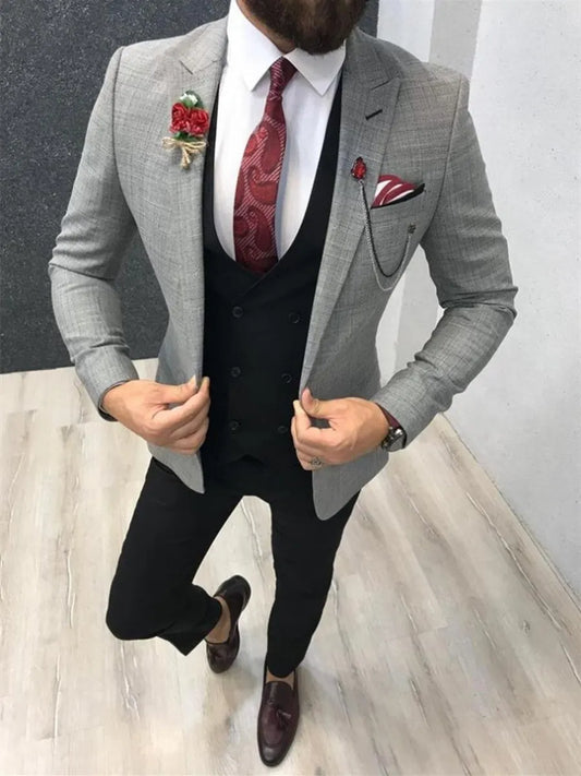 3 Piece Slim Fit Groomsmen Suits for Men Peak Lapel Wedding Groom Tuxedos Male Fashion Costume Jacket Black Vest with Pants