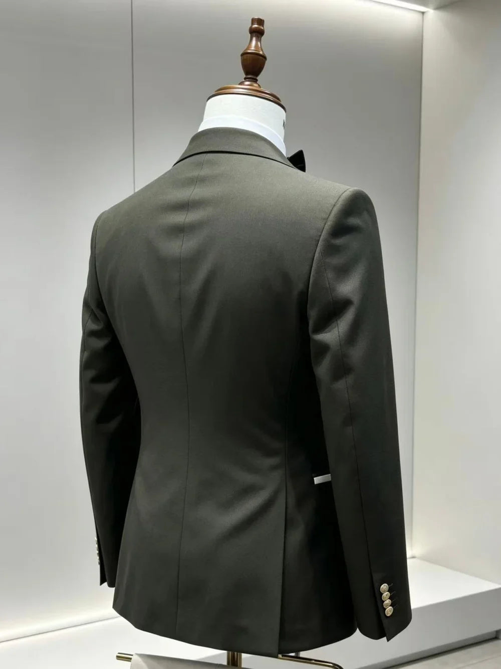 2027 New Men's Formal Suit Set 2 Pieces Jacket Pants Business Party Wear Classy Peak Lapel Man Slim Fit Tuxedo Wedding Wear