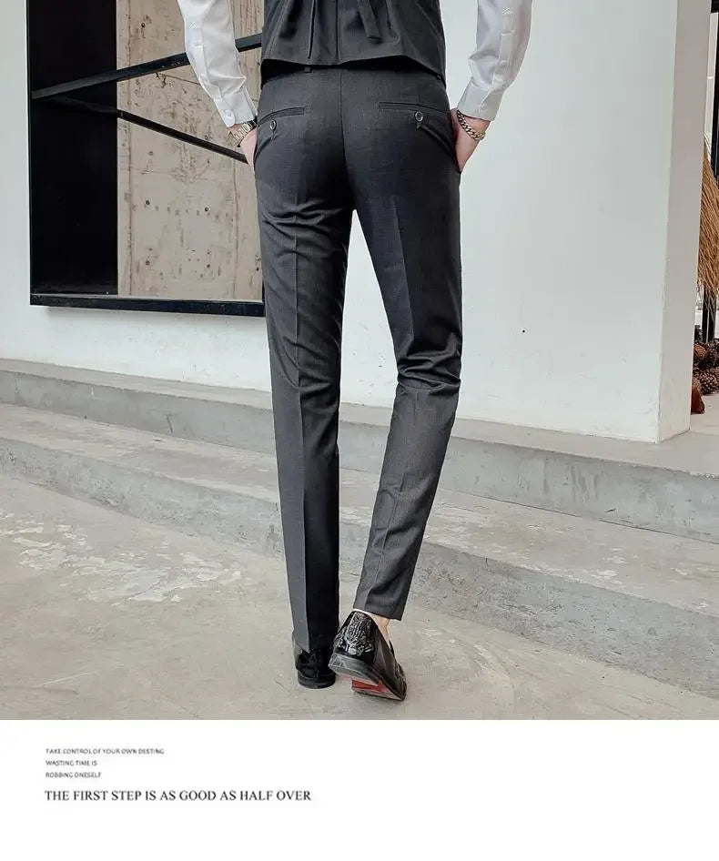 Men's Three-Piece Slim Fit Suit | Blazer, Waistcoat & Trousers for Formal and Business Occasions