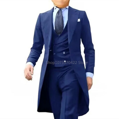Costume 3 pièces élégant rouge pour homme coupe slim, blazer à simple boutonnage, gilet et pantalon, idéal pour mariage, smoking de marié, ou tenue d'affaires et de soirée