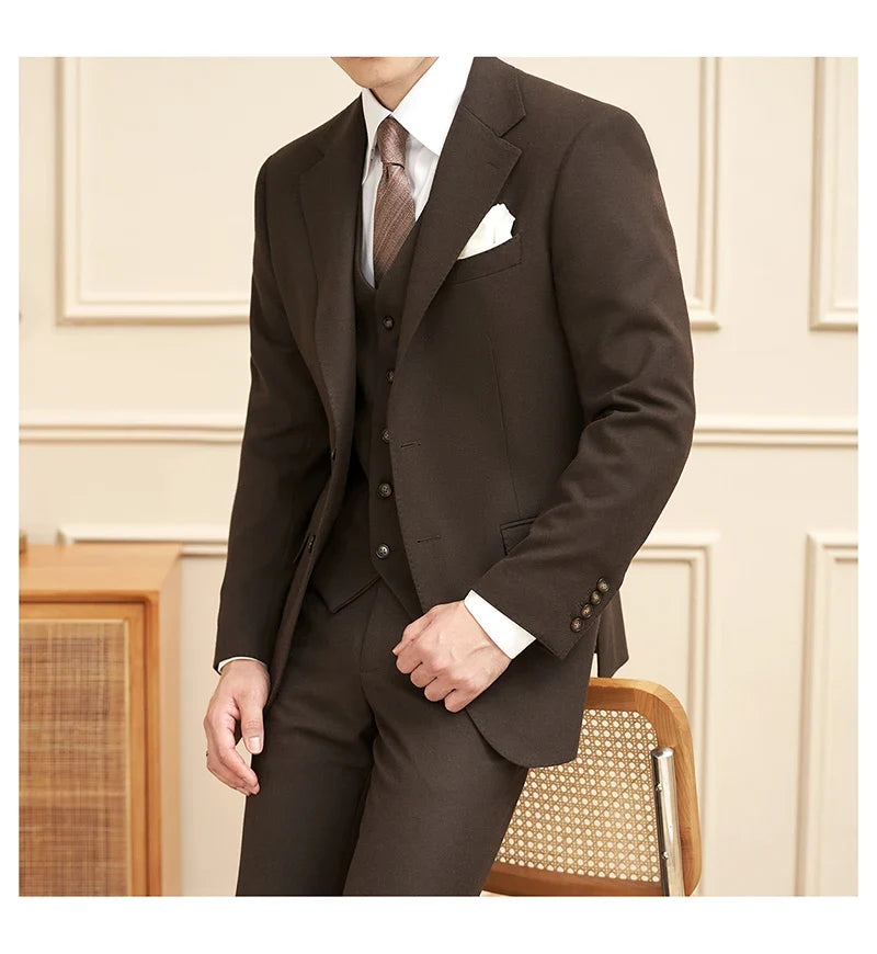 High-quality men's banquets come with a versatile and trendy business casual three-piece wedding set