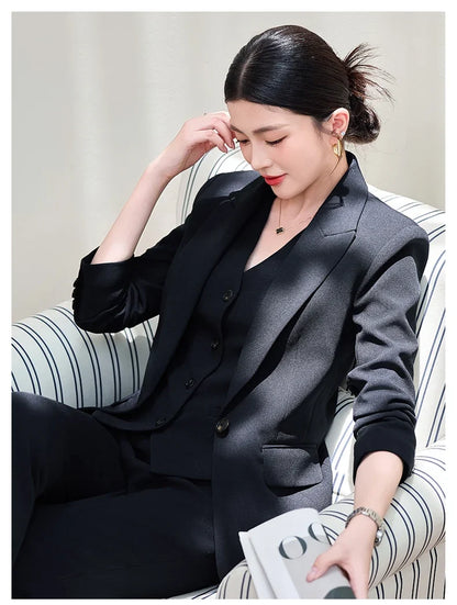 Fashionable professional women's two-piece pant+ suit jacket. Sophisticated elegant, slim fit comfortable. 2025 new style