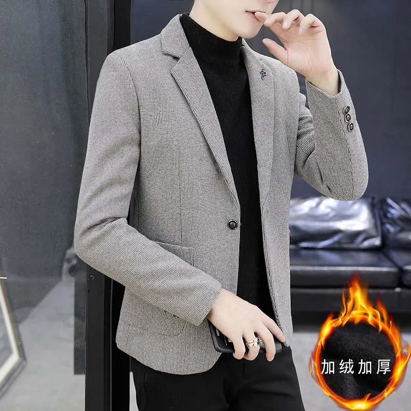 Blazer: An Outdoor Fashion Business Gentleman Pure Color Wedding Host Slim-fit Casual Korean-style Versatile Men Fleece Blazer