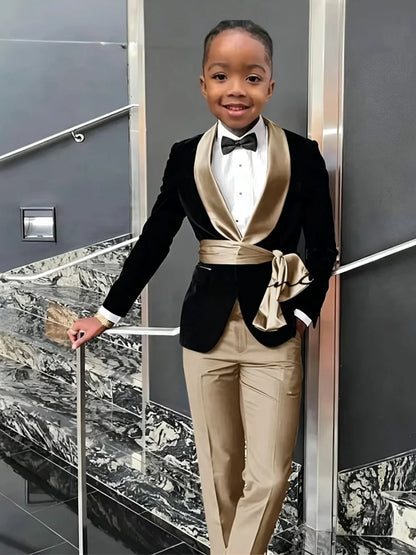 New Boys Velvet Suit Set 2 Pieces Formal Party Wear Fashionable Handsome Kids Regular Fit Tuxedo Wedding Guest Outfit