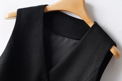 Fashionable Sleeveless Suit Vest for Women in Spring and Autumn Single-Breasted Short V Neck Top Layered with Workplace Elegant W