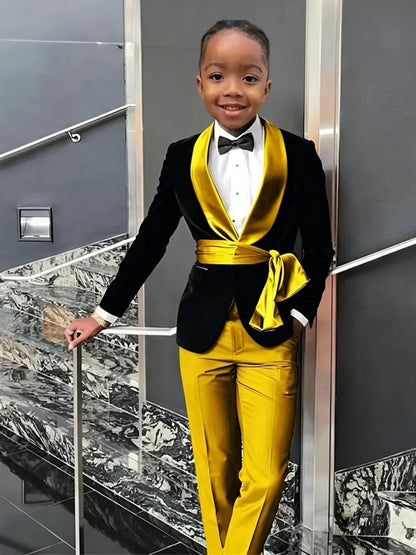 New Boys Velvet Suit Set 2 Pieces Formal Party Wear Fashionable Handsome Kids Regular Fit Tuxedo Wedding Guest Outfit