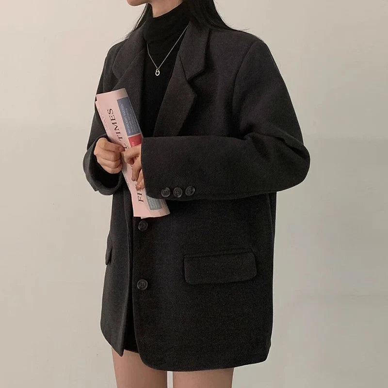 Chic Autumnal Loose Fit Casual Classic Style Long Sleeve Woolen Coat for Women Elegant Commuter Style Single Button Closure