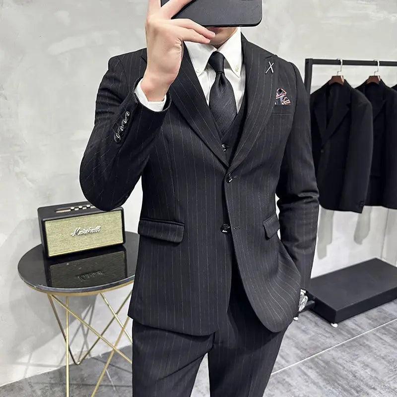 Luxury 2 Piece Suit Men's Slim Fit Tuxedo with Jewelry Decoration One Button Groom Wedding Dinner Prom Fashion