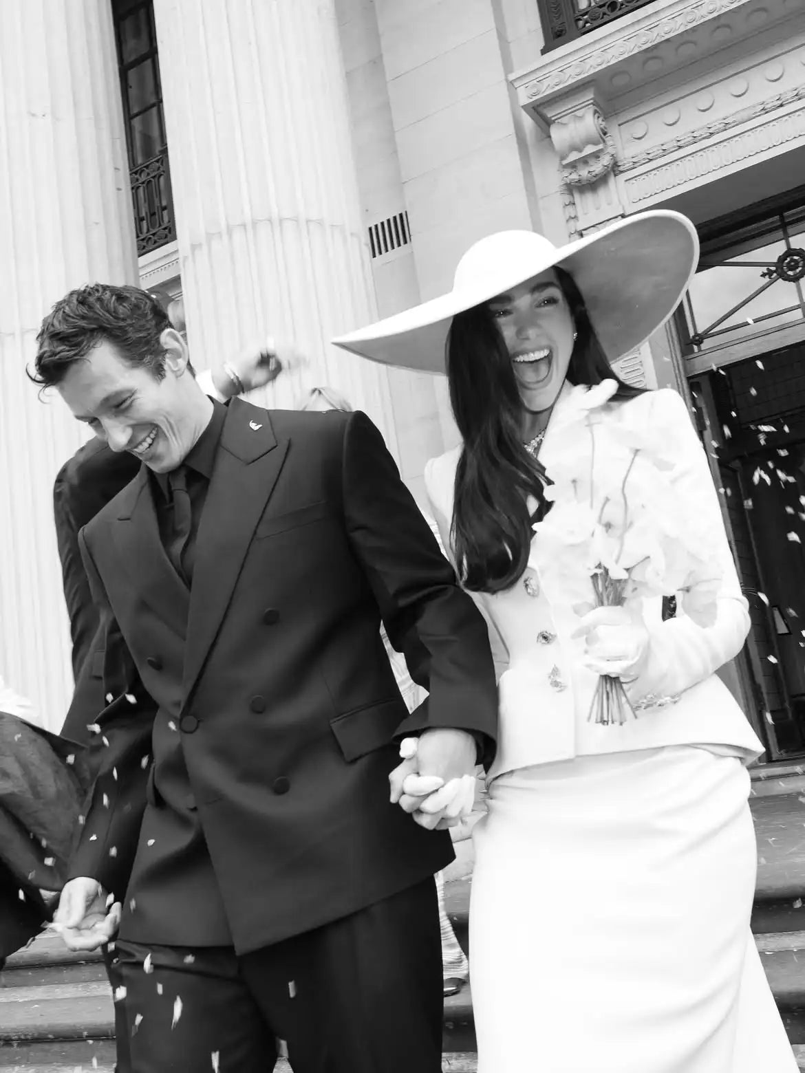Women White Wedding Suit 2 Piece Set Slim Fit Blazer Long Midi Skirt Vintage Wide Brim Hat Outfit Formal Evening Customized