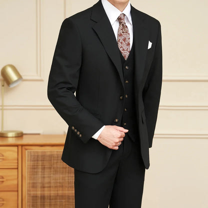 High-quality men's banquets come with a versatile and trendy business casual three-piece wedding set