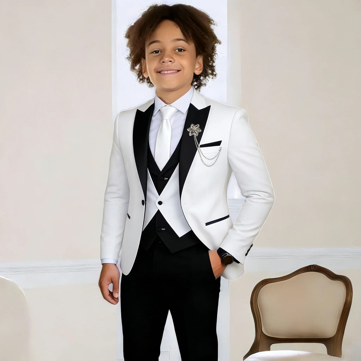 White Suit for Boys Fashion Formal Flower Boys Wedding Tuxedos 3-Piece Set (Jacket Pants Vest) Party Slim Fit Suit Kids Clothes