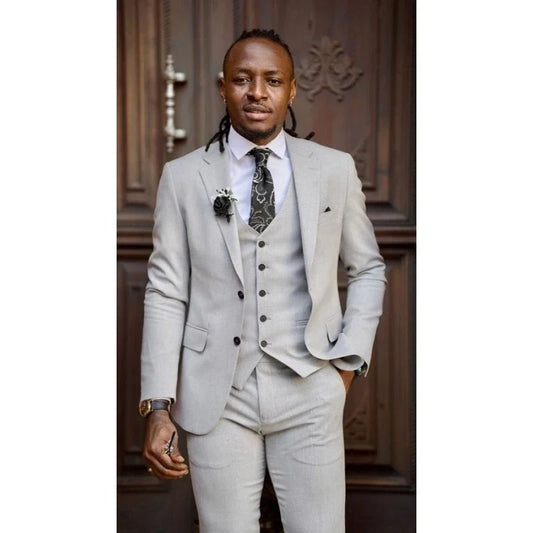 Light Gray Slim Fit 3 Pieces Men Suits Peaked Lapel Two Buttons Formal Premium Wedding Party Tuxedos (Jacket+Pant+Vest）