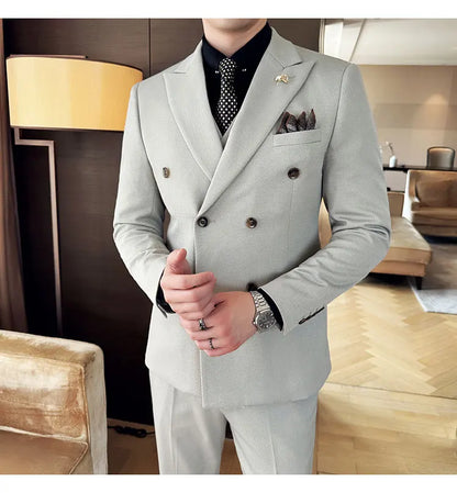 The men's three-piece wedding dress set for the autumn and winter of 2025 is a fashionable, trendy and stylish double-breasted m