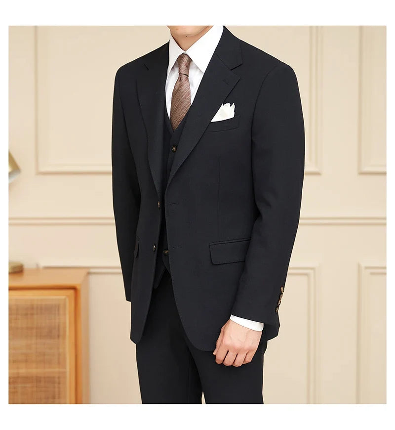 High-quality men's banquets come with a versatile and trendy business casual three-piece wedding set