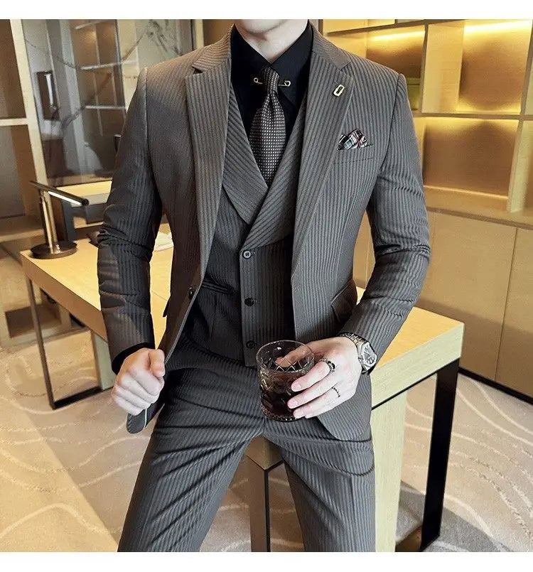 Men's Slim Fit 2-Piece Suit – Striped Single-Breasted Blazer and Trousers for Wedding, Business & Formal Wear