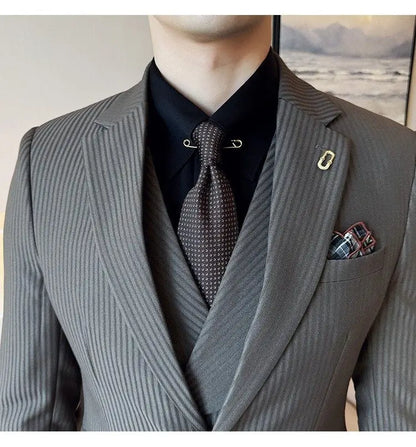 Men's Slim Fit 2-Piece Suit – Striped Single-Breasted Blazer and Trousers for Wedding, Business & Formal Wear