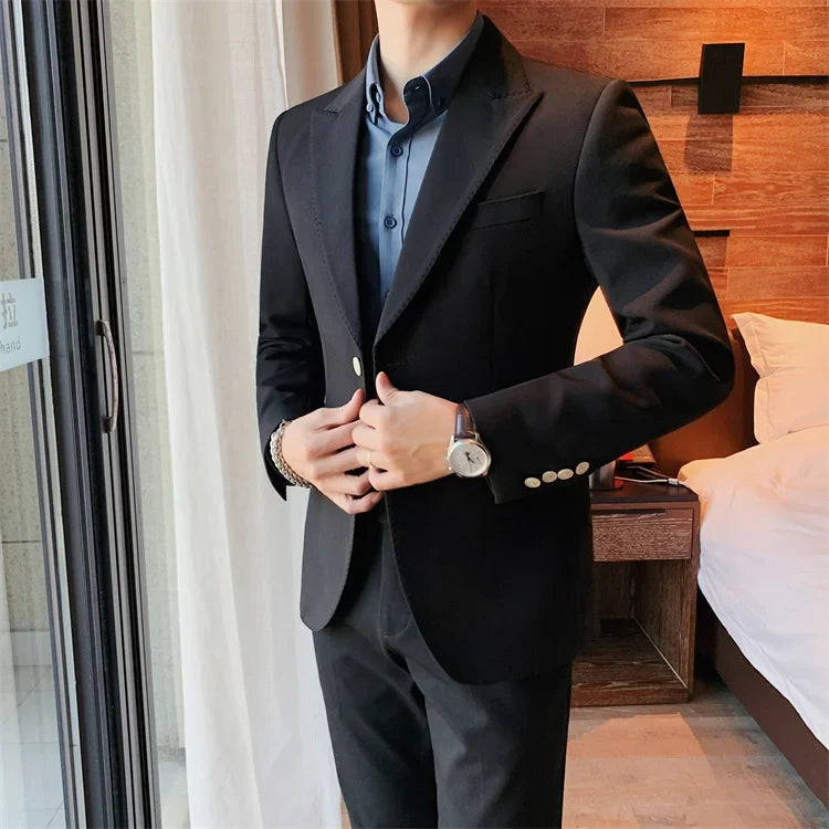 2022 Classic Green Blue Jacket Uniform Groom Tuxedos Mens Wedding Suits Peaked Lapel Man Business Blazer Groomsmen Prom Dress