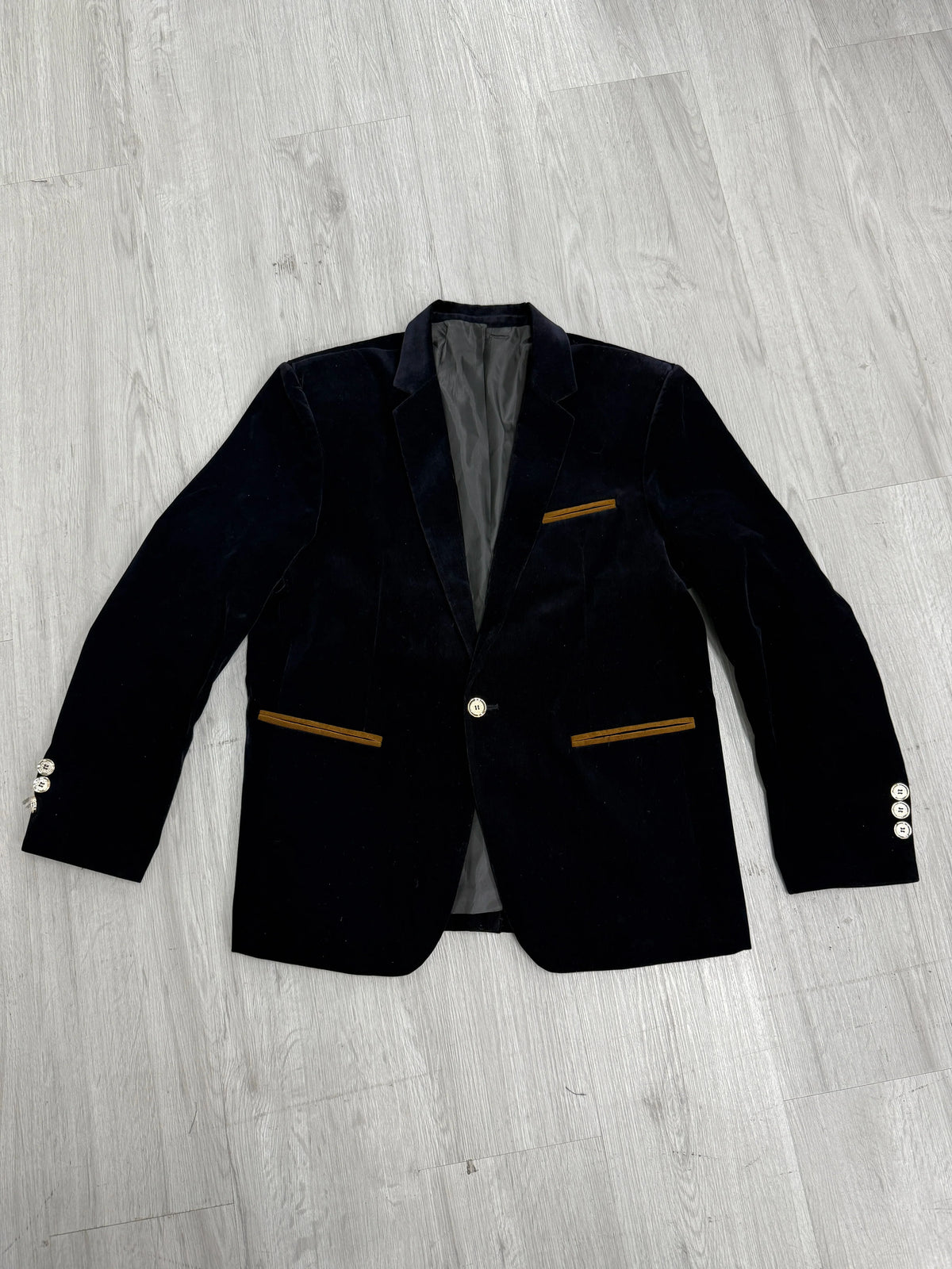 Luxury Men Velvet Blazer Jacket Slim Fit Two Button Lapel Casual Sport Coat Elegant Wedding Dinner Party Outerwear