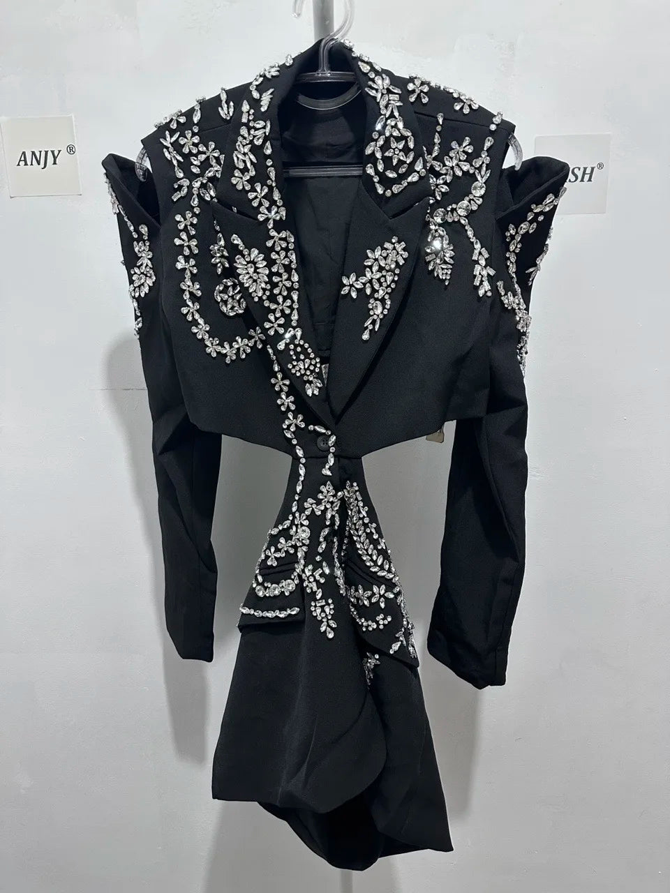 Sexy Stylish Coats 2025 Spring Autumn New Women Diamonds Nail Bead Heavy Waist Exposed High Sense Long Sleeve Blazer HK3760