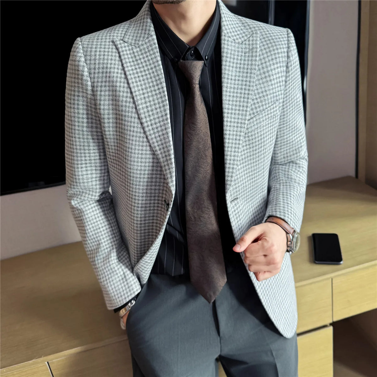 Men's Smart Casual Blazer – Vintage Coin Check Pattern – Brown & White Grey – Shopping & Office Wear