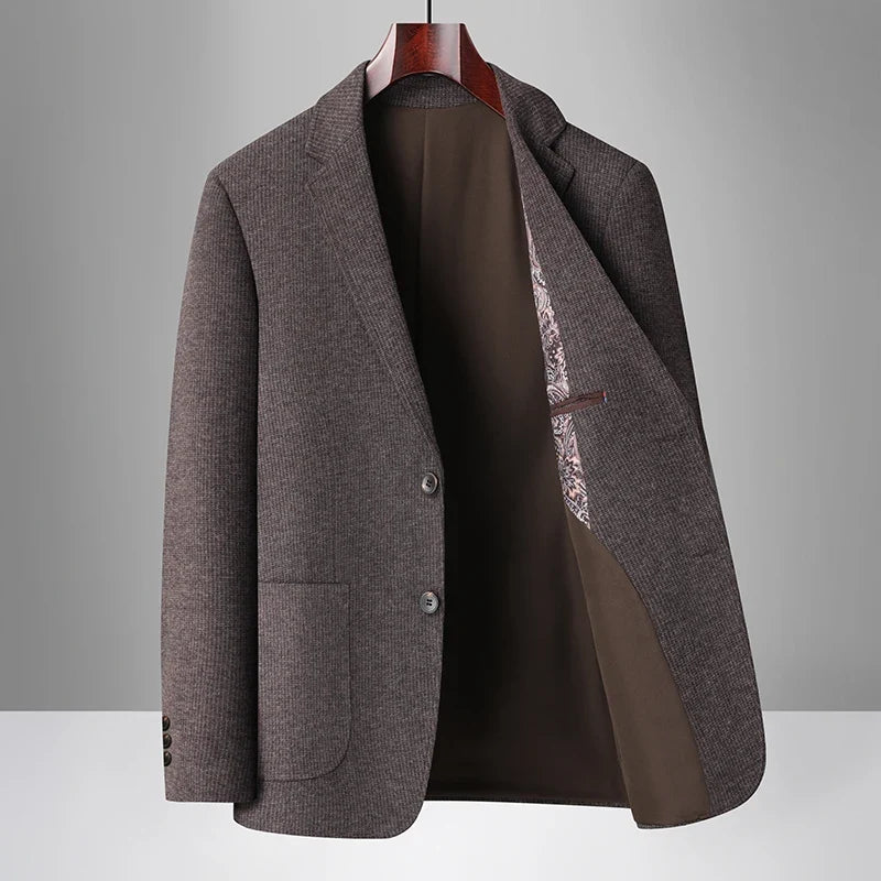 The New Men's Wool Suit for the Autumn and Winter of 2025 Is Crisp, Fashionable, Cool, and Versatile, a Trendy Suit Jacket