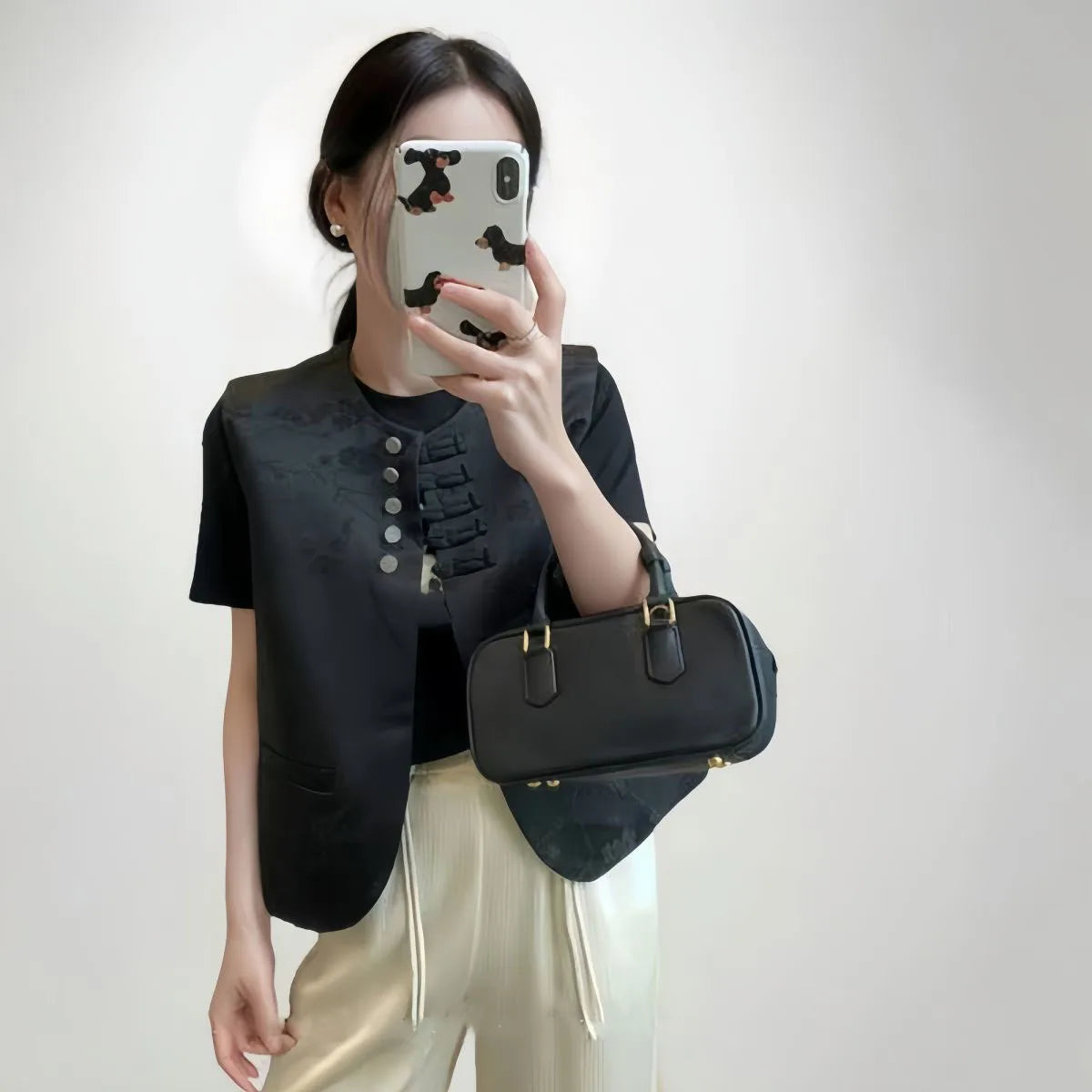 New Chinese Style Buckle Vest Coat For Women New Spring Autumn O-Neck Embroidery Sleeveless Jacket Fashion Jacquard Waistcoat
