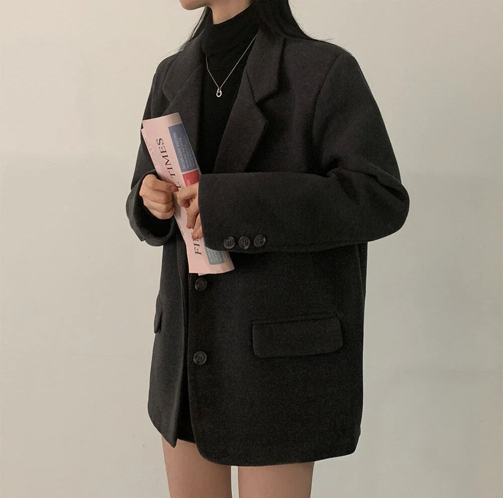 Chic Autumnal Loose Fit Casual Classic Style Long Sleeve Woolen Coat for Women Elegant Commuter Style Single Button Closure