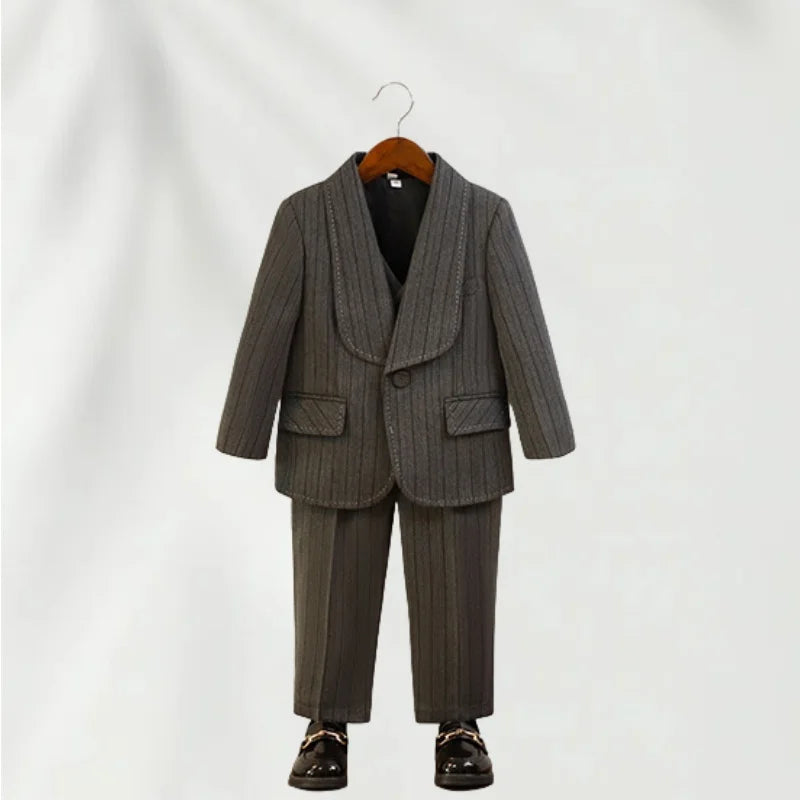 Kids Striped Birthday Party Outfit Boys Wedding Suit Set Childre's Jacket Vest Pants Bowtie Brooch 5Pieces Winter Clothing Set