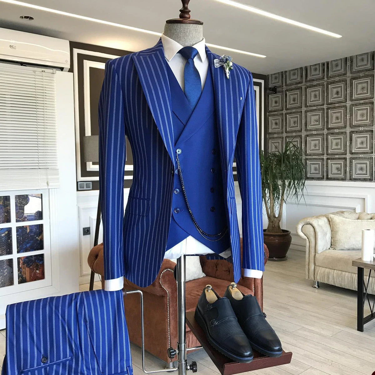 Men's Suit 3 Pieces Blazer Vest Pants One Button Peaked Lapel Pinstripes Formal Business Blue Slim Wedding Groom Costume Homme
