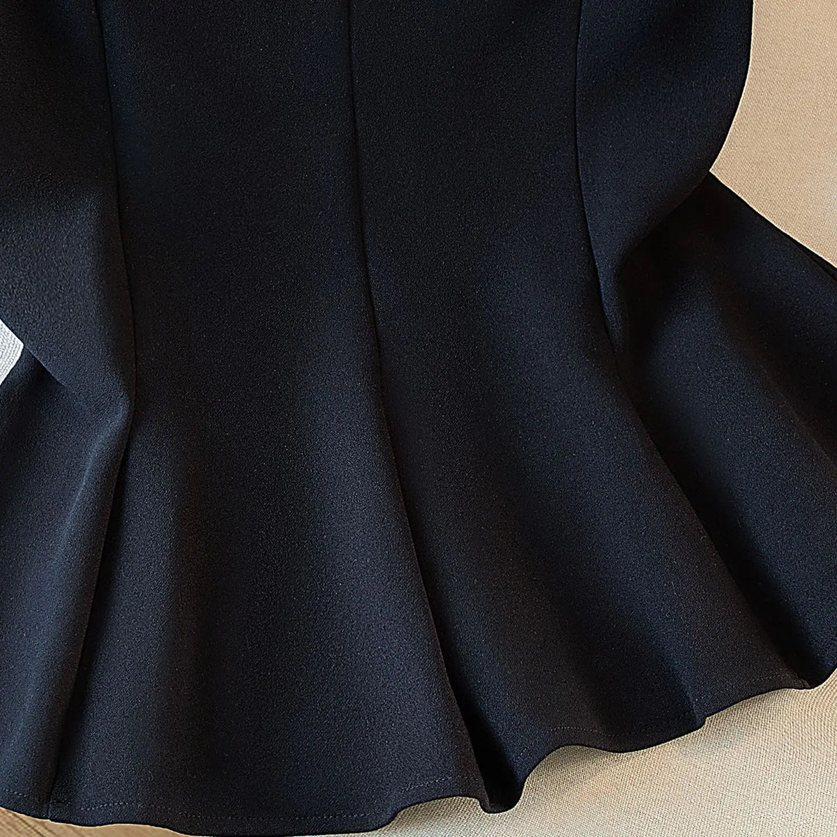 、2026 Summer New Top Women's Commuting Simple Solid Slim Short Sleeveless Shirt Round Neck Shirt Women Black Zipper Blazer Vests