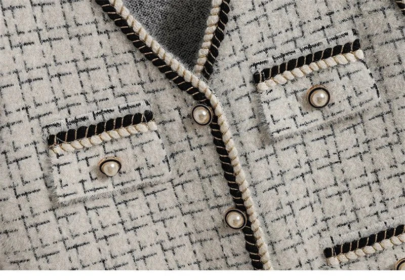 Women's Contrast Knitted Vest New Autumn Short Sleeveless Jacket V-neck Single Breasted Waistcoat Female Coats Chaleco Mujer