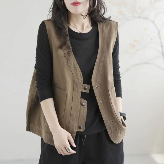 Japanese Style Design Single Breasted Vests Women Outwear Retro Tooling Solid Loose-fit Pockets Cargo Waistcoats Mujer Stylish
