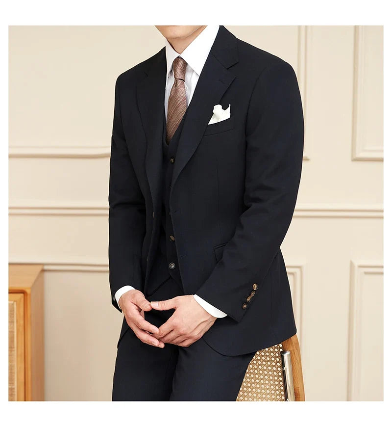 High-quality men's banquets come with a versatile and trendy business casual three-piece wedding set
