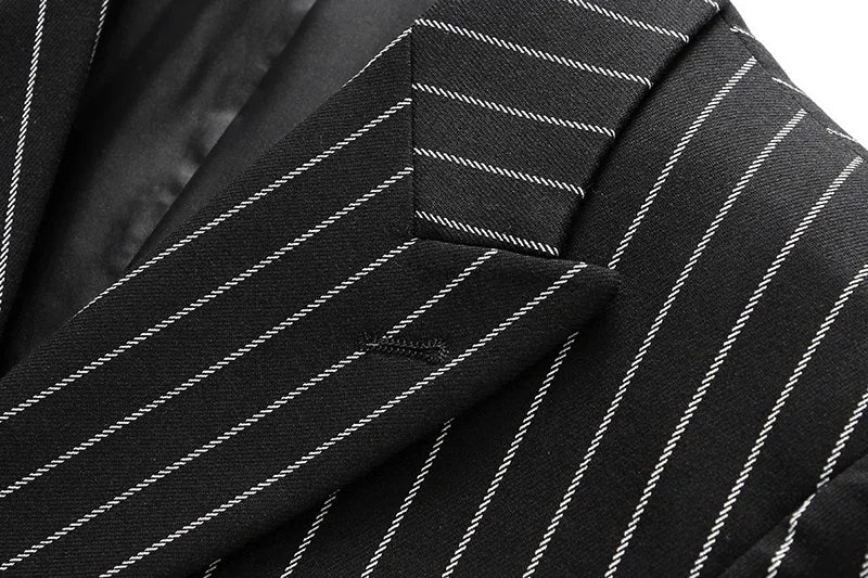 Fashion Men Double Breasted Striped Suit 2 Piece Black / Wine Red Homme Business Social Wedding Party Blazers and Trousers