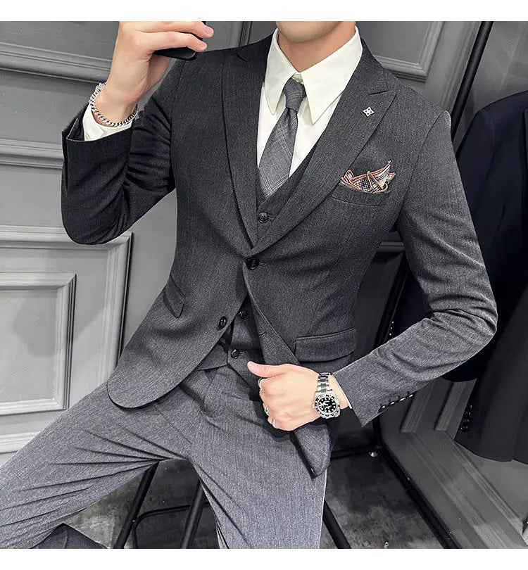 Men's 3 Piece Suit Set Double‑Button Slim Fit Solid Color Business Casual Wedding Party Jacket Vest Pants Formal Outfit for Men