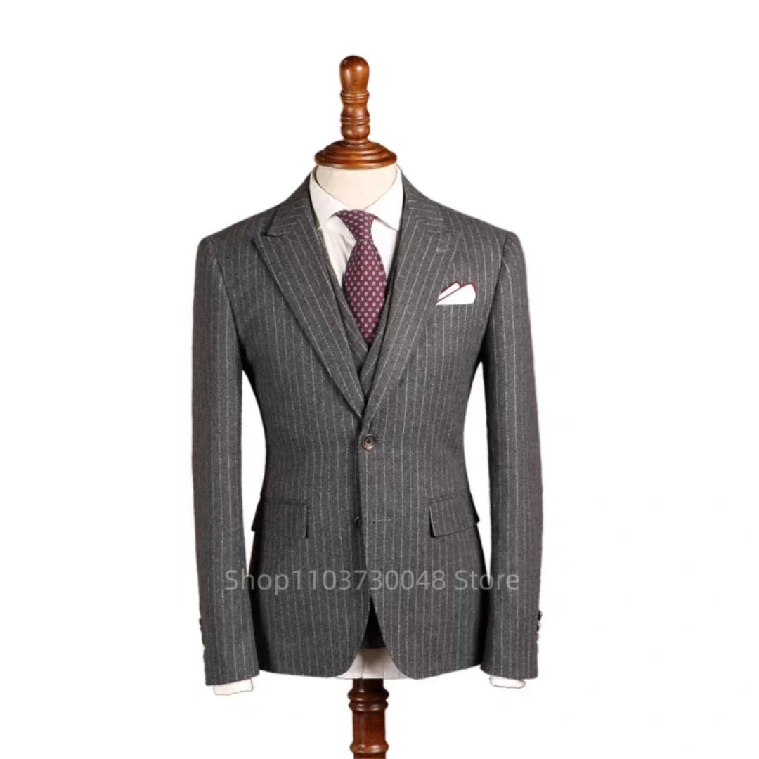 Gray Striped 3 Piece Men's Tuxedo Business Set Peak Lapel Single Breasted Blazer Vest Pants Set Wedding Party Prom Male Outfit