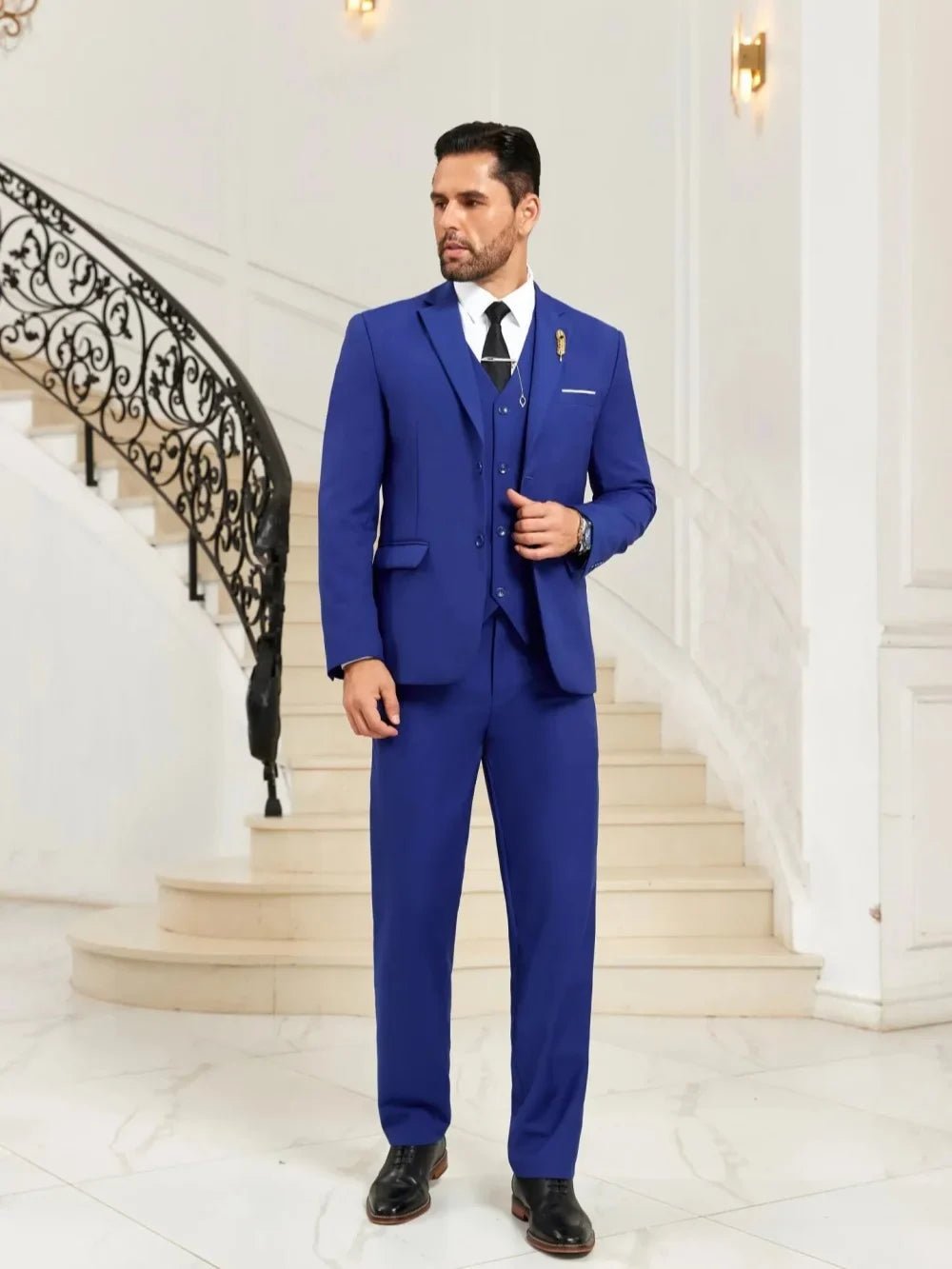 New Blue Men's Slim Fit Suits 3 Pieces Business Outfit Notched Lapel Formal Man Tuxedo Banquet Party Wear Plus Size Suit Set