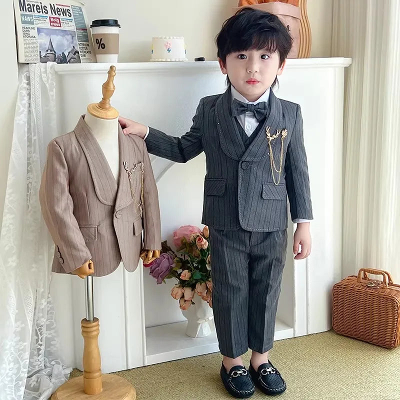 Kids Striped Birthday Party Outfit Boys Wedding Suit Set Childre's Jacket Vest Pants Bowtie Brooch 5Pieces Winter Clothing Set