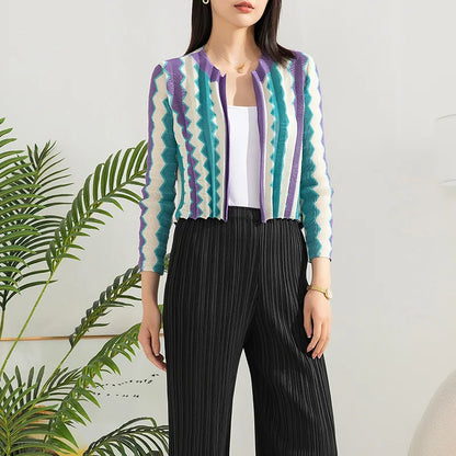 Miyake Style Coat Women Spring Autumn Fashion Top 2023 Pleated Contrast Color Cardigan Short Temperament Small Size All-Matching
