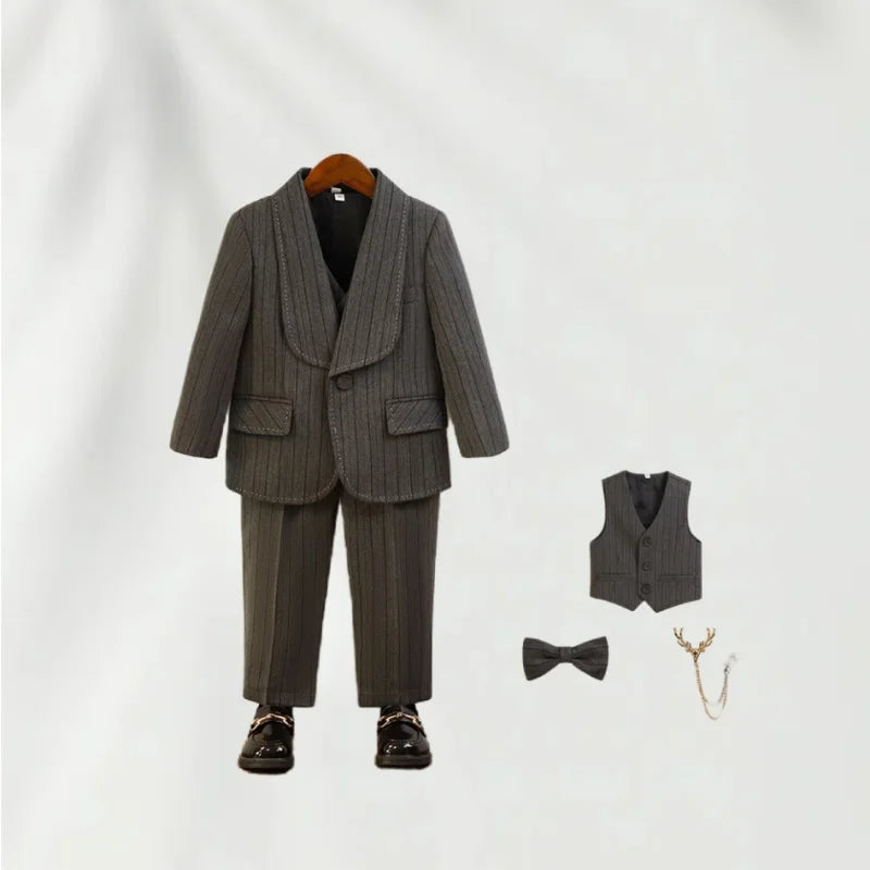 Kids Striped Birthday Party Outfit Boys Wedding Suit Set Childre's Jacket Vest Pants Bowtie Brooch 5Pieces Winter Clothing Set