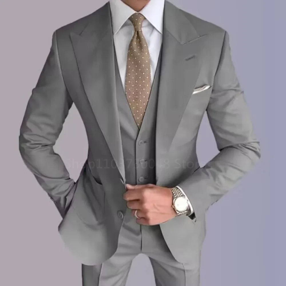 Formal Men's Groom Tuxedos Three-Piece Peak Lapel Suit Solid Jacket Vest Pants Party Prom Daily Casual Tuxedo Business Men Suits