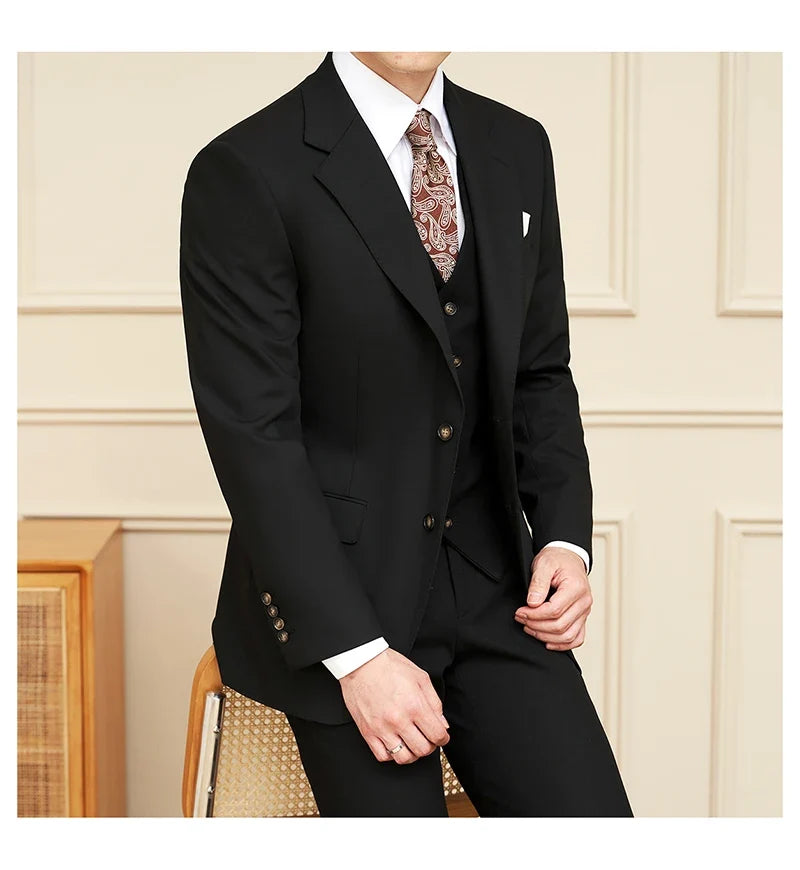 High-quality men's banquets come with a versatile and trendy business casual three-piece wedding set