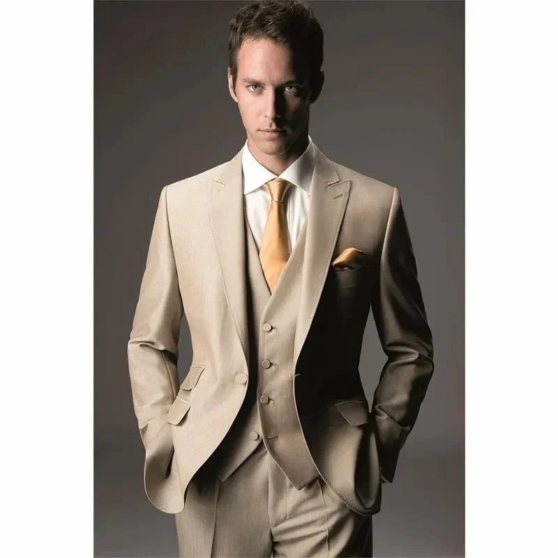 Men Suits Luxury Wedding 3 Piece Jacket Pants Vest Peak Lapel Single Breated High Quality Groom Blazer Formal Occasion Full Set